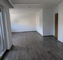4-zimmer-Wohnung mit Balkon & Garage in Schnaittenbach
