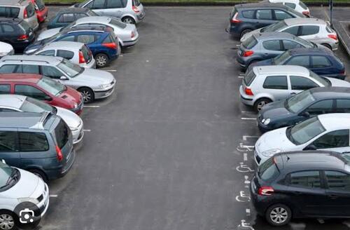 Foto - PKW-Stellplatz in der Kornstraße 167(Neustadt) zu vermieten