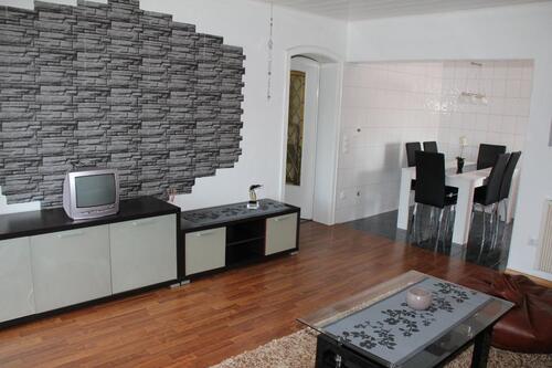 Foto - Helle großzügige 2 Zimmer Wohnung (67,5 qm Wohnfläche) mit Balkon