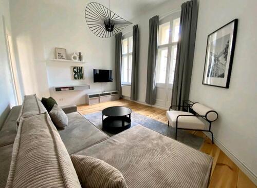 Foto - 'All inclusive' 1600 €, 2 Zi-Whg, möbliert, eleganter Altbau.