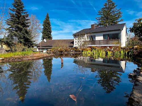 Foto - Provisionsfreies Wohngebäude mit großzügigem Nebengebäude