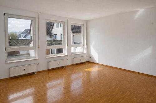 Foto - Schöne 3,5 Zi. Wohnung mit Balkon, Küche, Klima & TG – 91 m²