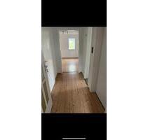 Charmante 3-Zimmer Wohnung im Herzen von Herford—Frisch Renoviert - Bielefeld Brackwede