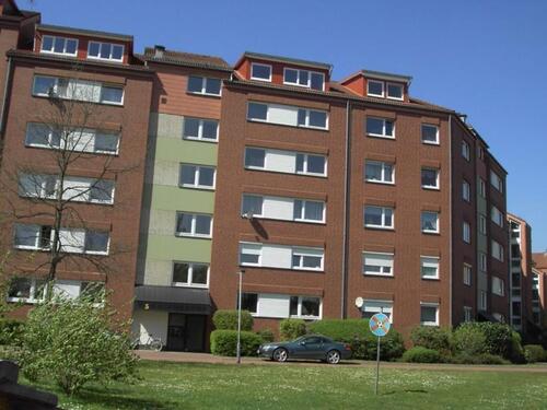 Foto - Hochwertige 4-Zim-Dachgeschoßwohnung mit Aufzug im Corrensweg