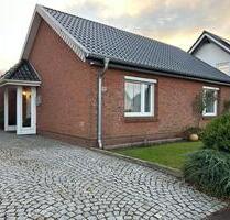 Gepflegtes Einfamilienhaus mit Garage im Ortskern von Sörup