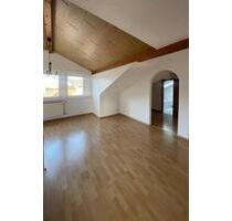 Charmante 3-Zimmer-Dachgeschosswohnung in Nieder-Weisel - Butzbach