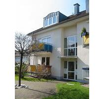 Geschmackvolle 2 Zimmer Dachgeschoßwohnung in Porz-Wahnheide - Köln