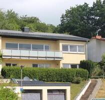 PROVISIONSFREI - Einfamilienhaus mit Garten und 2 Garagen - Neunkirchen Heinitz
