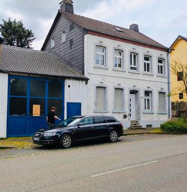Foto - 2 Fam Haus mit großer kfz Halle von privat zu verkaufen