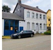 2 Fam Haus mit großer kfz Halle von privat zu verkaufen - Hellenthal