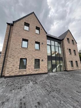 Foto - Erstbezug: Moderne 3-Zimmer-Penthouse-Wohnung mit Balkon