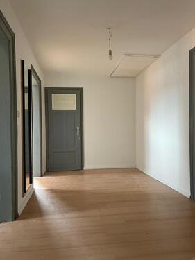 Foto - 1 Zimmer Dachgeschoßwohnung zur Miete in Lollar