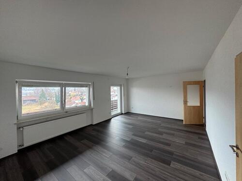 Foto - Renovierte 4 Zimmer Wohnung - 790,00&nbsp;EUR Kaltmiete, ca.&nbsp; 115,00&nbsp;m&sup2;