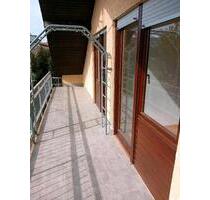 Helle Wohnung in ruhiger Lage - 900,00&nbsp;EUR Kaltmiete, ca.&nbsp; 98,00&nbsp;m&sup2; in Rottenburg am Neckar (PLZ: 72108)