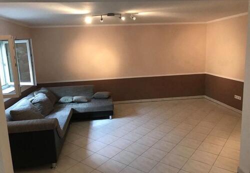 Foto - Helle Souterrainwohnung in Viernheim zu vermieten ab sofort