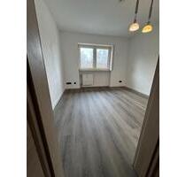 3-Zimmer Wohnung in Regensburg, 60qm, WG-ok,neu renoviert 3-Zimmer Wohnung in Regensburg, 60qm, WG-ok,neu renoviert