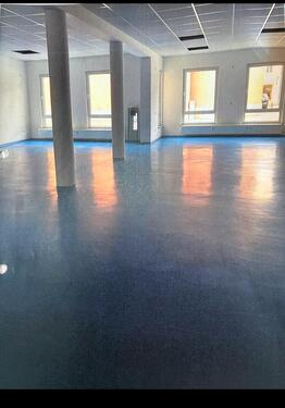 Foto - Hochwertige Gewerbeeinheit im neuwertigen Wohn-und Geschäftshaus,