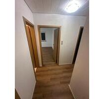 Frisch renoviert! Großzügige 2-Zimmer Wohnung mit Küche & Balkon - Stuttgart Zuffenhausen