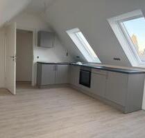 Frisch modernisierte 2,5-Zimmer Dachgeschosswohnung - Lüneburg