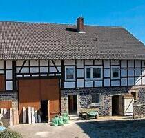 Ländliche helle Wohnung im Haus 135 m2 - frisch am renovieren - Neukirchen