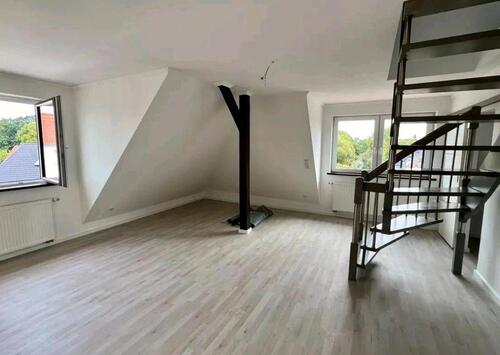 Foto - 2 Zimmer Dachgeschoßwohnung zur Miete in Lage