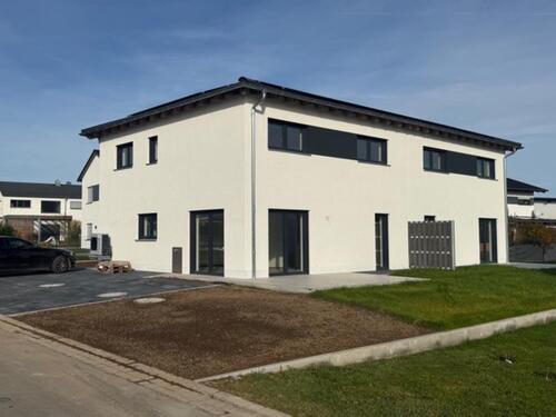 Foto - DHH Erstbezug in Roding-Wetterfeld incl. EBK