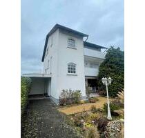 Großes freistehendes Haus mit Einliegerwohnung, von privat - Offenbach am Main Bieber