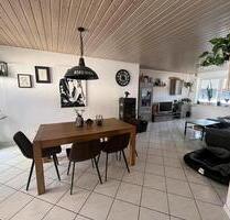 3,5-Zimmer Wohnung mit Kaminofen, Balkon und TG-Stellplatz - Lorsch