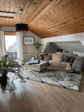 Foto - Dachgeschoss Wohnung - 650,00 EUR Kaltmiete, ca.  65,00 m²