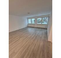 Geräumige 6-Zimmer-Wohnung in Offenbach am Main zur Miete