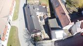 Foto - Wohnhaus mit Nebengebäude auf dem Dorf