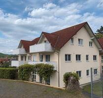 Helle 3-Zimmer Wohnung mit EBK und tollem Süd-West-Balkon und Fernblick - Steinau an der Straße