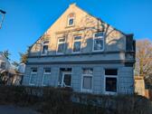 Foto - Sanierungsbedürftiges Mehrfamilienhaus Wilhelmshaven Neuengroden
