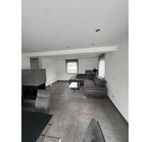 Luxuriöse 3-Zimmer Wohnung mit Balkon in Baden-Baden Sandweier