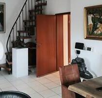 Dachgeschoss-Maisonette mit 4 Zimmer, plus Garage! - Tamm