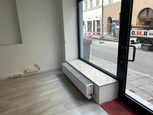 Foto - Repräsentative Ladenfläche bzw. Ladenbüro im Lehel