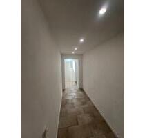 Schöne & Frisch renovierte 2,5 Zi. Wohnung direkt am Marktplatz - Deggendorf