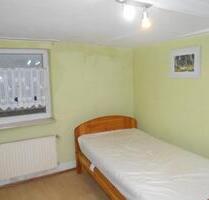 2 Zimmerwohnung Annweiler - 380,00 EUR Kaltmiete, in Annweiler am Trifels (PLZ: 76855)