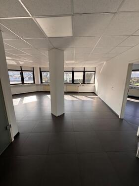 Foto - Büroräume ab sofort! Bielefeld Hillegossen 120qm erw. um 100qm