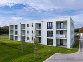 Foto - Neubau (Erstbezug!) BARRIEREFREI und seniorengerechte moderne 3-Zimmer-Wohnung in Roth mit Loggia, zentral aber im Grünen