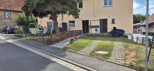 Foto - 6 Zimmer Wohnung 120m² Küche 2 Bäder Stellplatz in Neubrunn