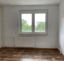 Wohnen im 1. OG mit großem Balkon - Oschersleben (Bode)