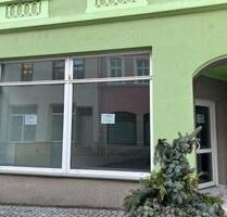 Moderne, zentrumsnahe Gewerbefläche mit Schaufenster; saniert - Apolda
