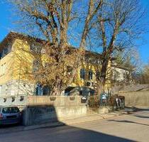 Traumhafte 3-Zimmer Dachgeschosswohnung mit Loggia in Isen