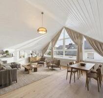 Lichtdurchflutete 3-Zimmer-Dachgeschosswohnung mit Wintergarten und Balkon in Thalfingen! - Elchingen Oberelchingen