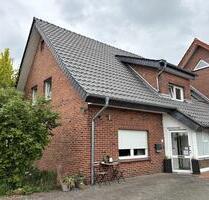 Großzügiges Doppelhaus mit eigenem Garten in Verl-Kaunitz