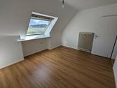 Foto - Charmante 2-Zimmer-Dachgeschosswohnung im Herzen von Wolfsburg