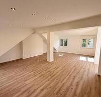 Erstbezug nach Sanierung: Moderne 3-Zimmer-Wohnung mit Fußbodenheizung & Balkon - Oberhausen Borbeck