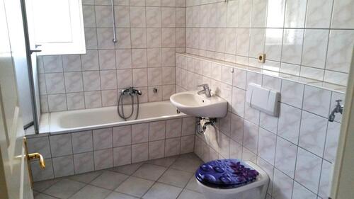 Foto - 4-Raum Wohnung in Bernburg - 490,00 EUR Kaltmiete,