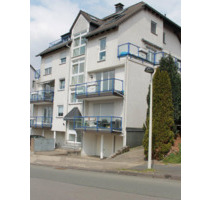 Schöne mobilierte 2-Zimmerwohnung mit Garage und Balkon - Solingen